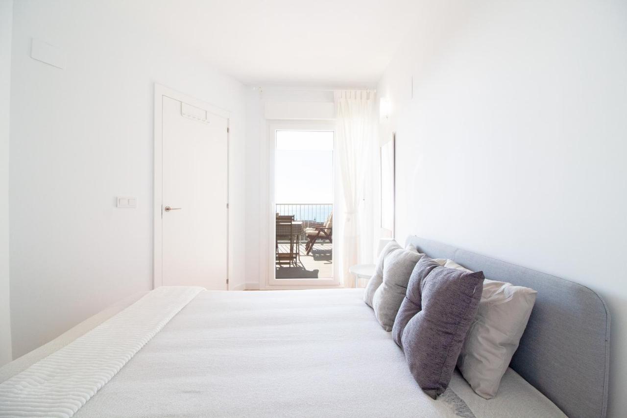 Global Properties, Moderno Apartamento Con Terraza Y Vistas Al Mar Канет-де-Беренгер Экстерьер фото